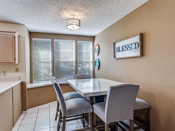 2811  Monthaven Drive , Arlington Texas 76001