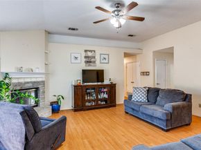 2811  Monthaven Drive , Arlington Texas 76001