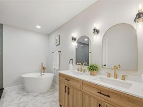 9778  Twin Creek Drive , Dallas Texas 75228
