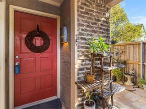 5200  Martel Avenue  32B, Dallas Texas 75206
