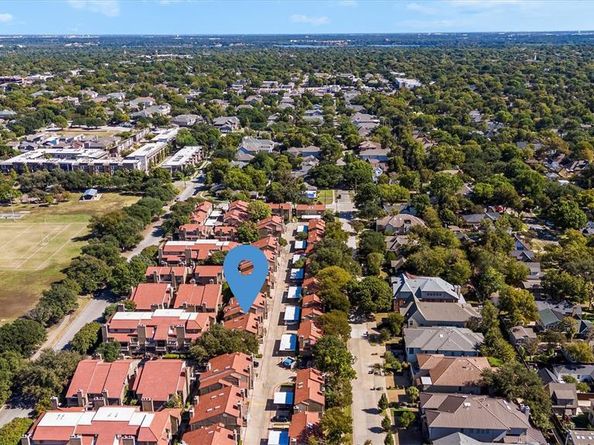 5200  Martel Avenue  32B, Dallas Texas 75206