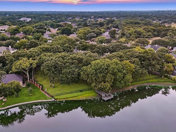 5009  Deerwood Park Drive , Arlington Texas 76017