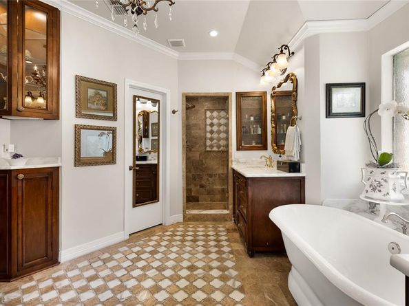 7414  Hundley Boulevard , Dallas Texas 75231