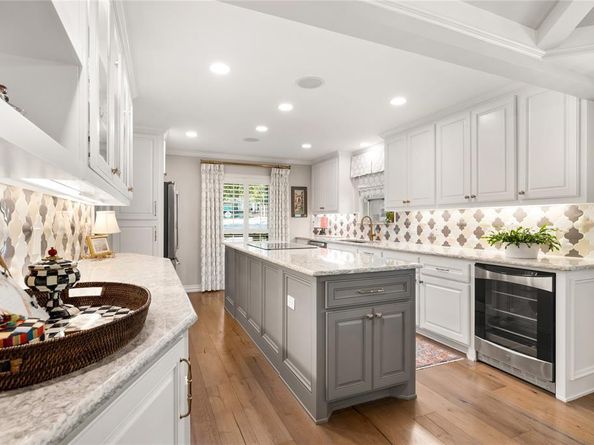 7414  Hundley Boulevard , Dallas Texas 75231