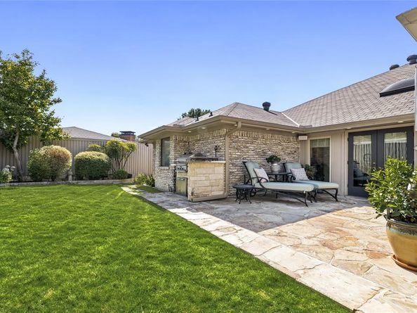 7414  Hundley Boulevard , Dallas Texas 75231