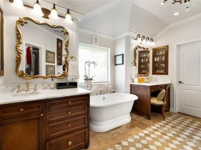 7414  Hundley Boulevard , Dallas Texas 75231