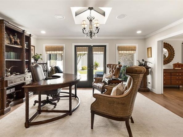 7414  Hundley Boulevard , Dallas Texas 75231