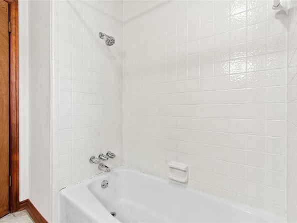 180  Highview Drive , Double Oak Texas 75077