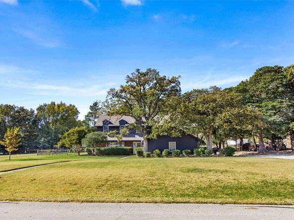 180  Highview Drive , Double Oak Texas 75077