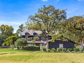 180  Highview Drive , Double Oak Texas 75077