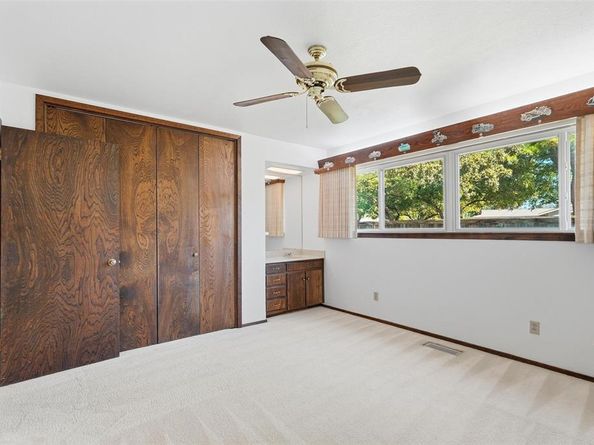 112  Virginia Lane , Arlington Texas 76010