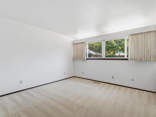 112  Virginia Lane , Arlington Texas 76010