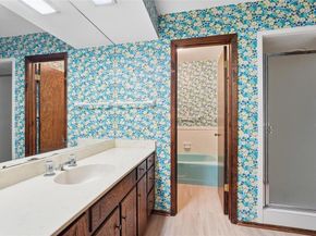 112  Virginia Lane , Arlington Texas 76010