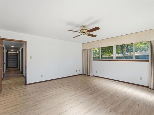 112  Virginia Lane , Arlington Texas 76010