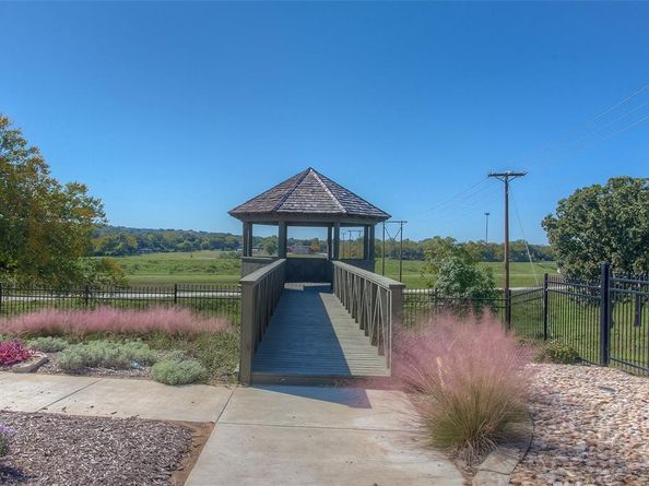 510  Sheer Bliss Lane , Fort Worth Texas 76114
