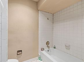 742  Oakwood Trail , Fort Worth Texas 76112