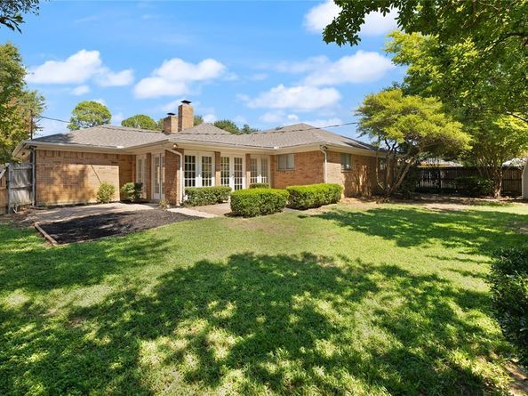 1506  Ridgeview Drive , Arlington Texas 76012