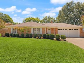 1506  Ridgeview Drive , Arlington Texas 76012