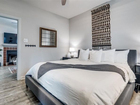 5963  Ross Avenue  103, Dallas Texas 75206