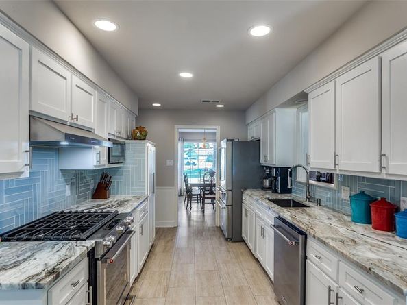 2714  Ripplesprings Court , Arlington Texas 76016