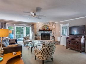 2714  Ripplesprings Court , Arlington Texas 76016