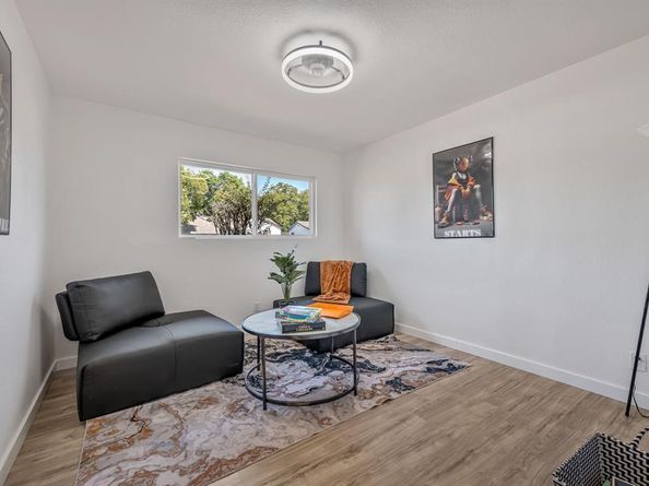 720  Judd Street , Fort Worth Texas 76104
