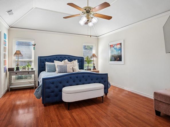 4302  Brooktree Lane , Dallas Texas 75287
