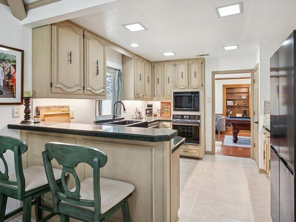 4302  Brooktree Lane , Dallas Texas 75287