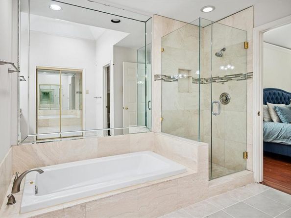 4302  Brooktree Lane , Dallas Texas 75287