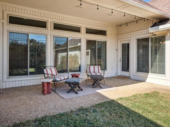4302  Brooktree Lane , Dallas Texas 75287