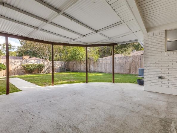 5208  Elkridge Drive , Dallas Texas 75227