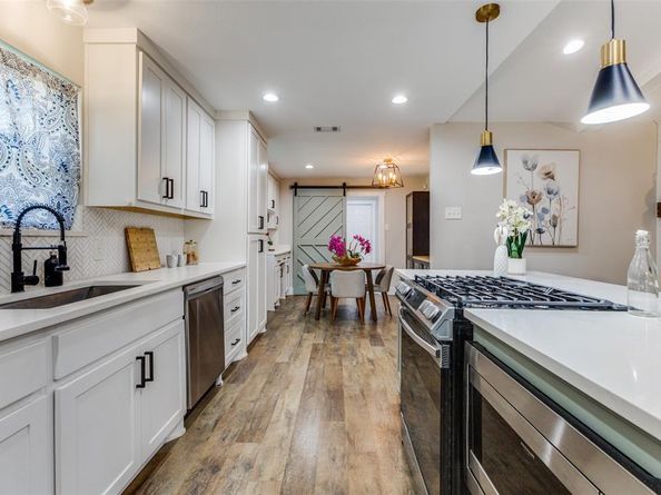 5208  Elkridge Drive , Dallas Texas 75227