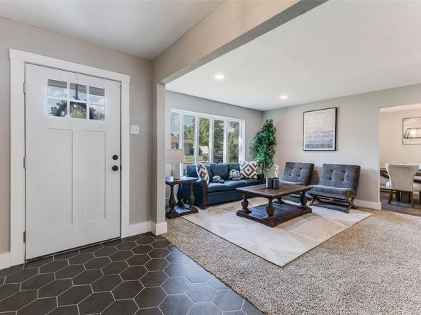 5208  Elkridge Drive , Dallas Texas 75227