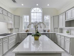 2121  Shari Lane , Garland Texas 75043