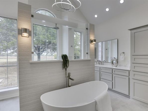 2121  Shari Lane , Garland Texas 75043