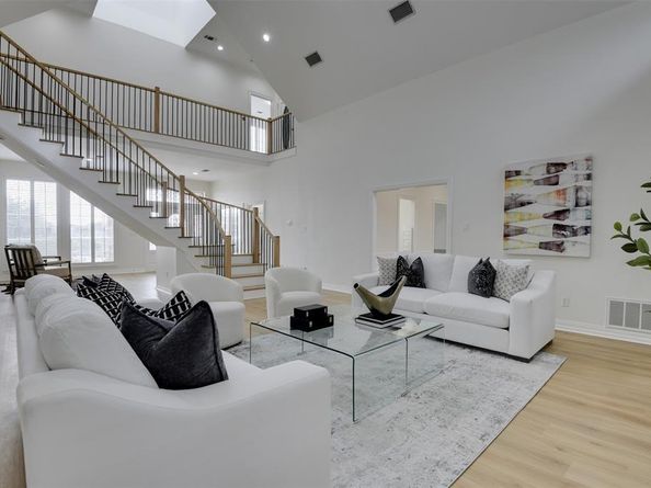 2121  Shari Lane , Garland Texas 75043