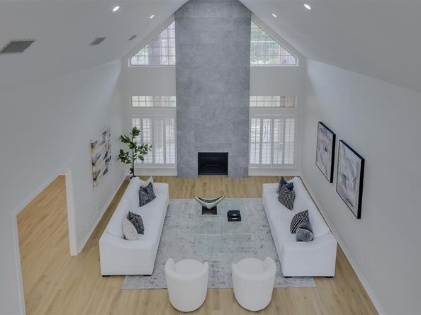 2121  Shari Lane , Garland Texas 75043