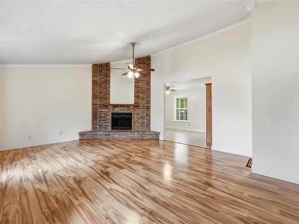 6909  Greenspring Drive , Arlington Texas 76016