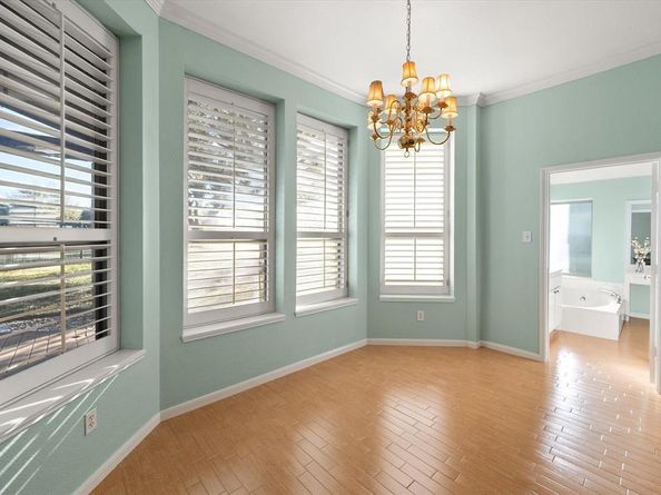 1002  Muirfield Drive , Mansfield Texas 76063