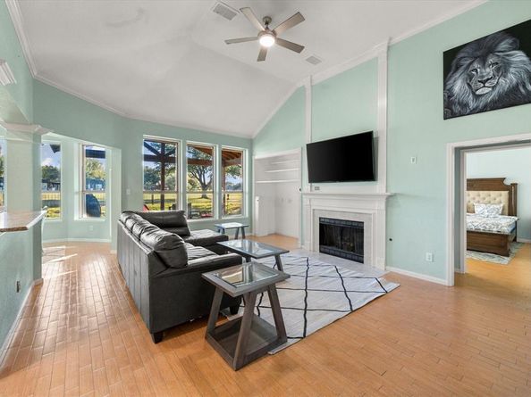 1002  Muirfield Drive , Mansfield Texas 76063