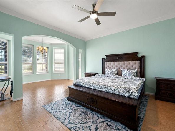 1002  Muirfield Drive , Mansfield Texas 76063