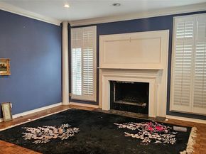 1809  Burton Hill Road , Fort Worth Texas 76107