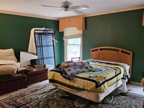 1809  Burton Hill Road , Fort Worth Texas 76107