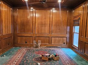 1809  Burton Hill Road , Fort Worth Texas 76107