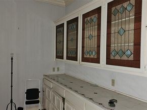 1809  Burton Hill Road , Fort Worth Texas 76107