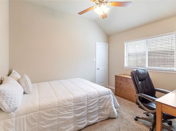 3940  Hollow Lake Road , Fort Worth Texas 76262