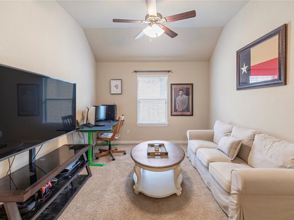 3940  Hollow Lake Road , Fort Worth Texas 76262