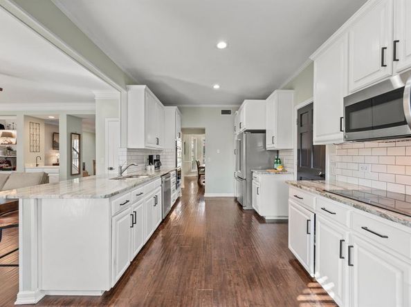 3228  Oakdale Drive , Hurst Texas 76054