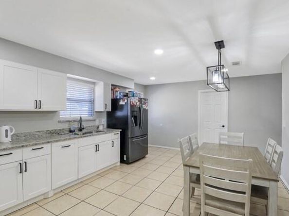 428 S Las Vegas Trail , White Settlement Texas 76108