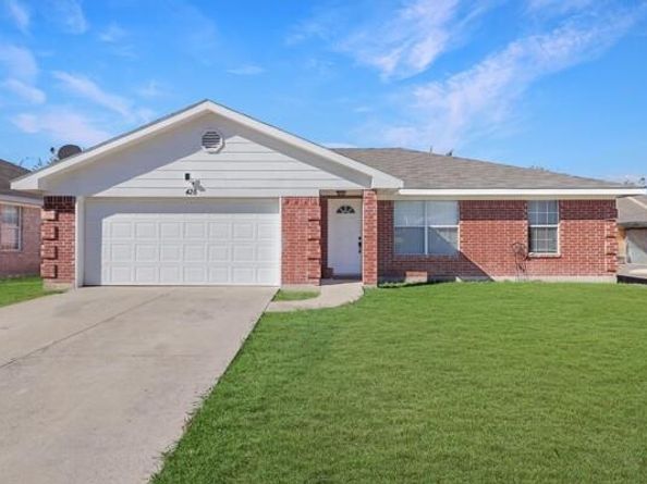 428 S Las Vegas Trail , White Settlement Texas 76108